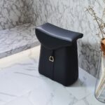 ノアールロビースツール　イスハウス　I.S.U.house上柳　東京手仕事